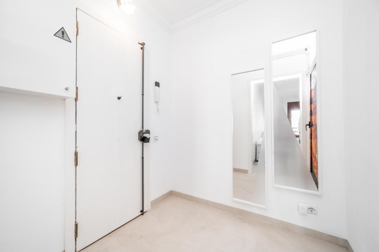 Apartamentos Gran Via 732 Barcellona Esterno foto
