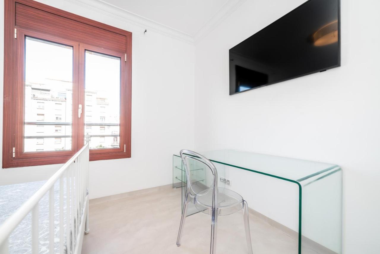Apartamentos Gran Via 732 Barcellona Esterno foto
