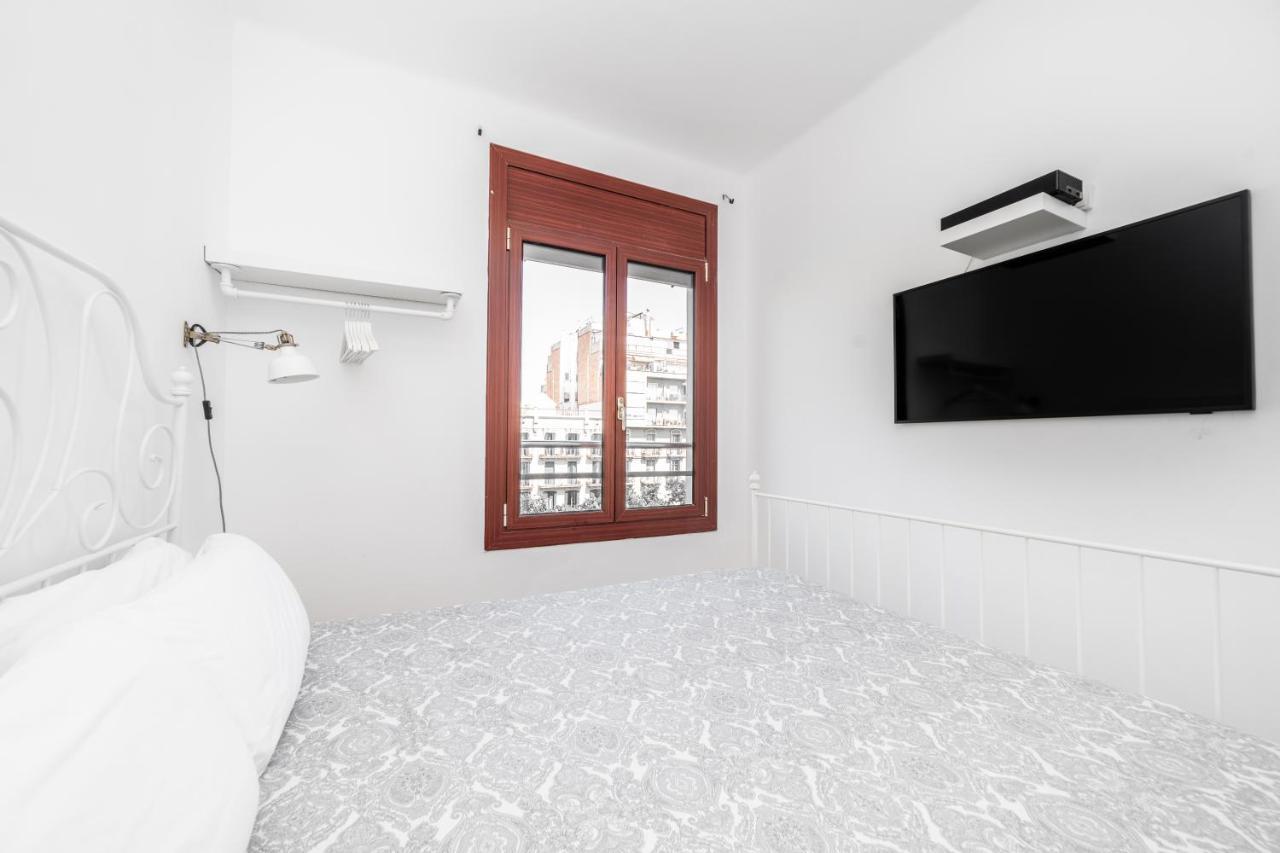 Apartamentos Gran Via 732 Barcellona Esterno foto